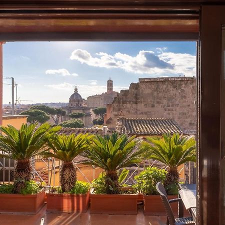 Iflat Incredible View Of The Roman Forum Esterno foto